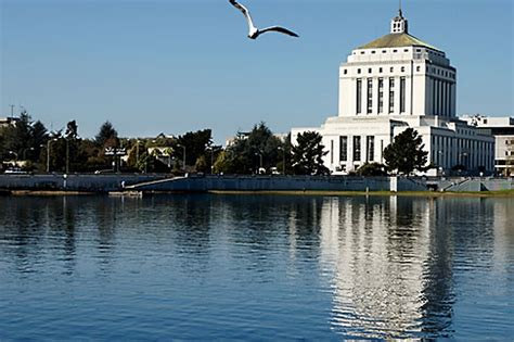 California, Oakland, Alameda County Courthouse  David Sanger Photography
