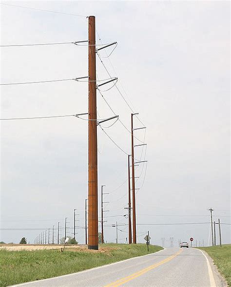 Plan For More Huge Poles To Carry New High Power Lines Angers Residents Officials In Upper
