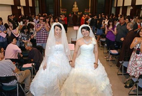 Taiwans First Same Sex Wedding 13 Pics