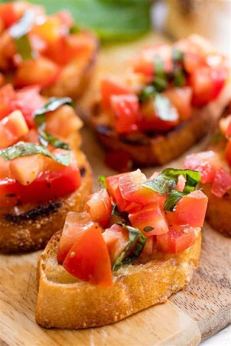 Bruschetta is a fresh, simple and delicious italian appetizer that can be prepared in minutes and enjoyed any time of the year. Mint syrup - Clean Eating Snacks | Recipe | Italian ...