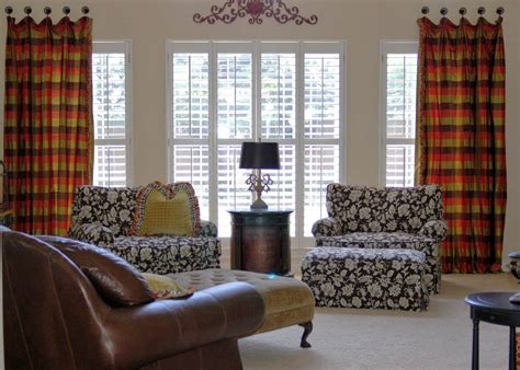 Looking for a functional window treatment idea for sliding glass door, or maybe looking to add an elegant touch to those double french doors? Window Coverings for French Door - TheyDesign.net - TheyDesign.net
