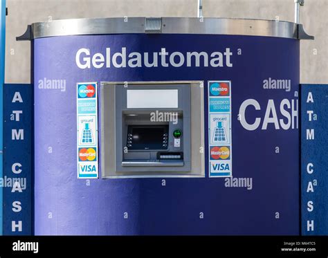 Express Atm Hi Res Stock Photography And Images Alamy