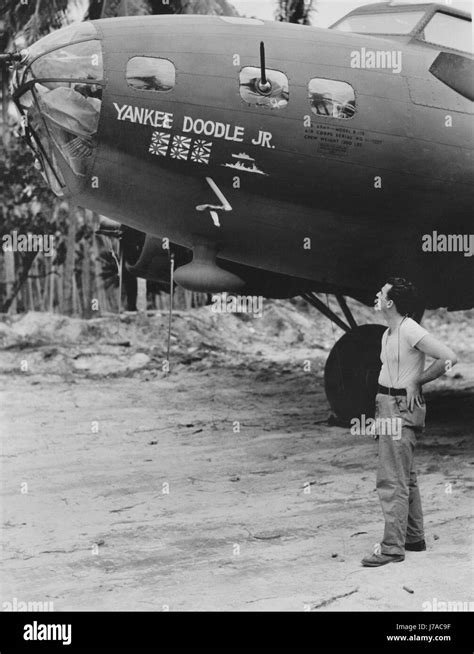 American Soldier Admiring The B 17 Flying Fortress Circa 1942 Stock