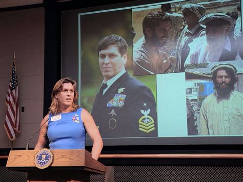 Meet Kristin Beck The Transgender Navy Seal Hero Fighting Trumps Proposed Trans Ban
