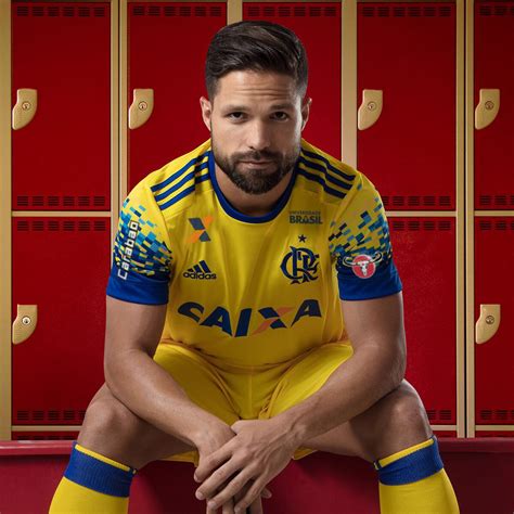 We did not find results for: Amarelo e azul: Flamengo lança seu terceiro uniforme - UOL ...