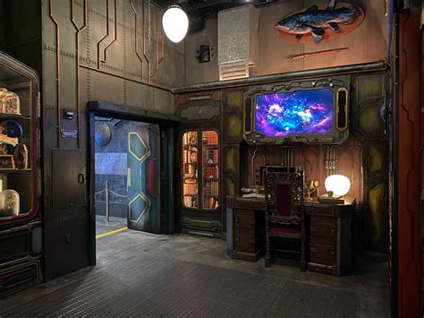 Photos Video Guardians Of The Galaxy Mission Breakout Reopens With Plexiglass Outdoor Only