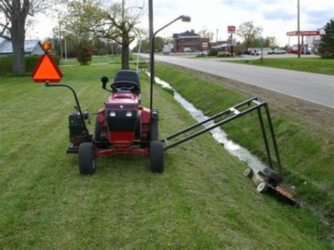 Strange And Funny Lawn Mowers Yeah Motor Tractor Idea Garden