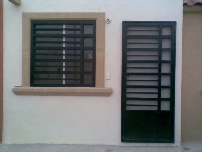 Las ventanas para casas modernas son un elemento arquitectónico súper importante y aportan estilo y funcionalidad a una fachada y a los espacios interiores de una construcción. Protecciones para ventanas monterrey