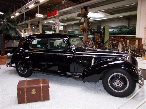 The inclusion of the name mercedes in the new brand name honored the most important model series of dmg automobiles, the mercedes series. Mercedes-Benz W150 770K 'H. Himmler' 1943 | Auto ...