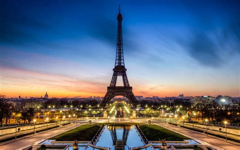 Fondos De Pantalla Hermosa Vista Nocturna De La Torre Eiffel 1920x1200