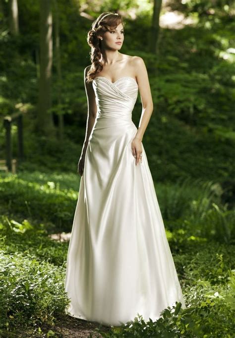 25 Beautiful Casual Wedding Dresses