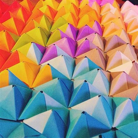 “photo Via Master Origami Artist Giantorigami Pantone” Origami