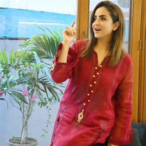 Nadia Khan Is An Evergreen Beauty Of Pakistan Age Defying Third Marriage Beauty