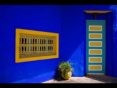 Peinture murale intérieure couleurs gris bleu orange. bleu majorelle : thinking of painting accent walls in our ...
