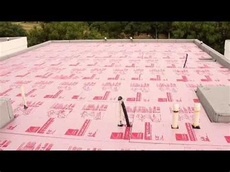 Hay soluciones en las que no es necesario desarmar el techo. Formas de aislar una casa - Casas con pergolas de madera