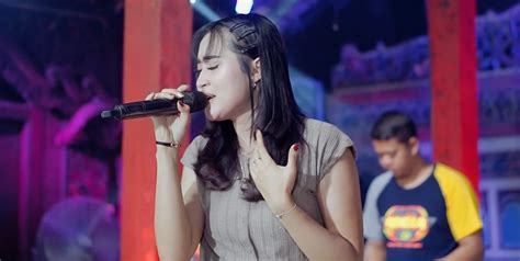 Profil Dan Biodata Yeni Inka Penyanyi Dangdut Yang Lagi Viral