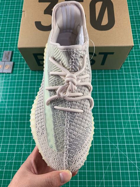 Cheap 2020 Cheap Adidas Yeezy Boost 350 V2 Sneakers Unisex 22517599