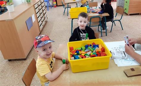 מדריך הטלפונים של מערכת החינוך. ביום ראשון כולם חוזרים ללימודים - חופי הים ייפתחו ברביעי ...
