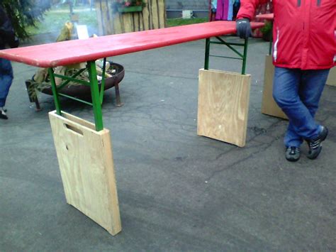 Weitere ideen zu stehtisch selber bauen, stehtisch, stehtisch holz. Aus Biertisch wird Stehtisch | Grillforum und BBQ - www ...