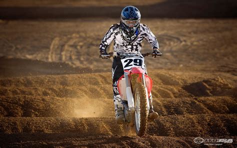 Here are three bikes that show the breadth of honda's bench. Yamaha Dirt Bike Wallpaper (64+ images)