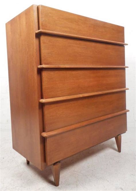 This fabulous furniture company crafted beautiful cherry, walnut, and oak fine furniture for many years out of their west virginia factories. Impressive Mid-Century Modern Bedroom Set by American of ...