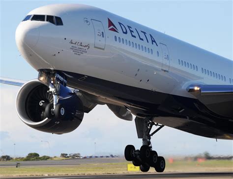 Delta Airlines Joins Pandemic Plane Purge Shockingly Dumps Boeing 777