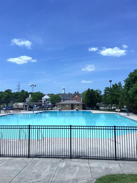 Visit swimmingpool.com for more info. Mequon Community Pool | Mequon Wisconsin