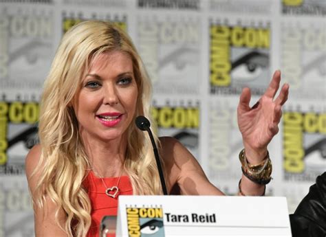 Tara Reid Claims She Chose To Leave Delta Flight Slams Tmz For Bad