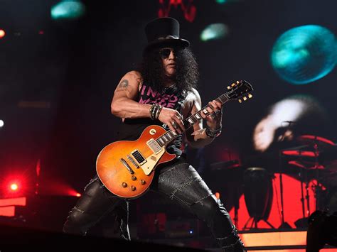 Slash expects new music from Guns N' Roses to drop in 2021