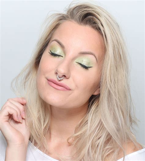 Mint Makeup Tutorial Mintgrön Sminkning Med Glitter