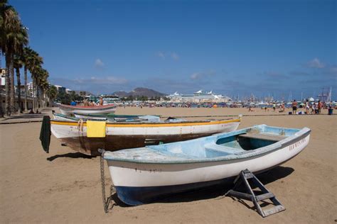 Gran Canaria Un Paisaje Por Descubrir La Playa De Las Alcaravaneras