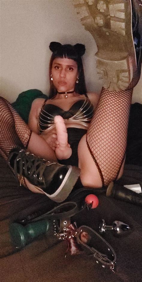 Slaves Don T Deserve Pussies They Only Deserve To Serve And Worship Me