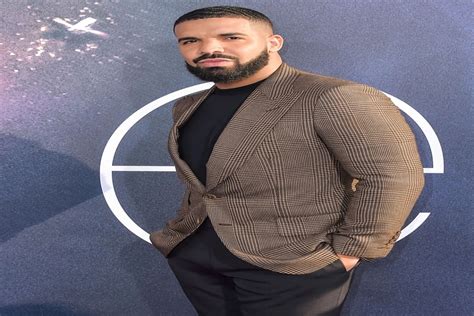 Drakes Team Denies News Of His Arrest In Sweden