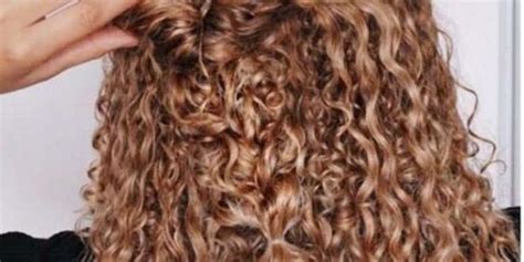34 Inspiring Long Curly Hair Styles Ideas
