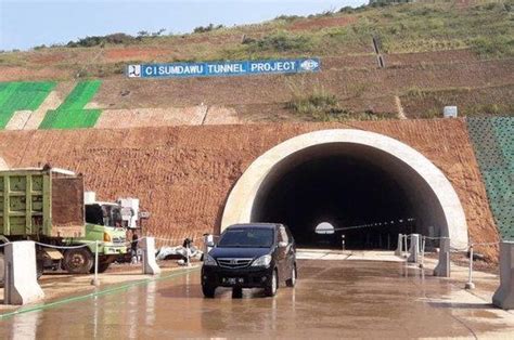 Terowongan Tol Cisumdawu Rampung Hasilnya Keren Banget