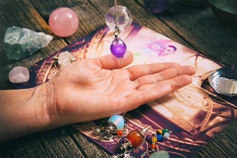 Psychic Reading How It All Began And Why Do People Believe In It