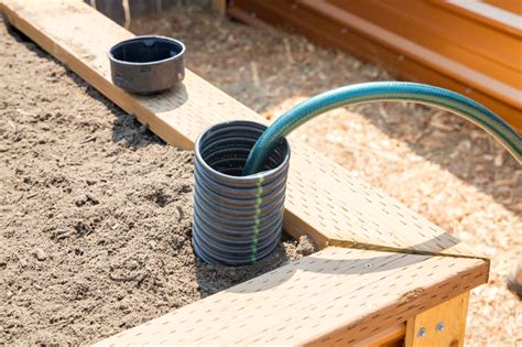 How To Build A Self Watering Raised Bed Part Installing The Irrigation Watering Raised