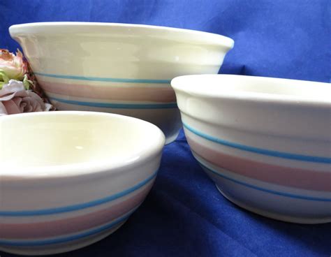 Vintage 1970s Mccoy Pottery Pink And Blue Nesting Bowls Usa