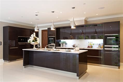Sitting round the island to keep the cook company. 20144785 Octagon Developments - Precious Veneer - Full ...