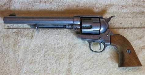 Colt Model 1873 Single Action Army Peacemaker Revolver Replica A