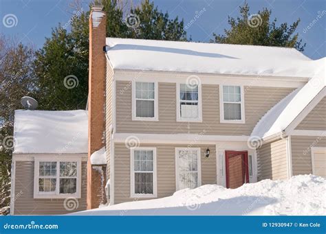 House In Deep Winter Snow Stock Image Image Of Freezing 12930947