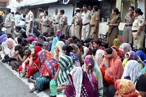 sex workers vs civilians in nagpur over barricading red light area