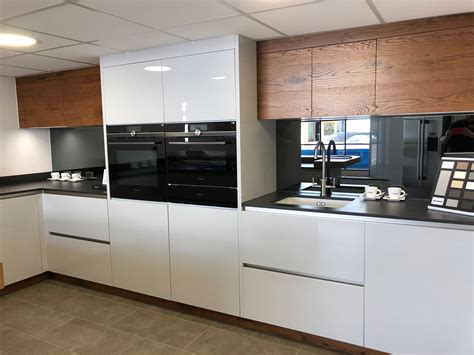 That maybe because modern kitchen design is so participatory. modern kitchen design in benfleet essex - Bentons Kitchens