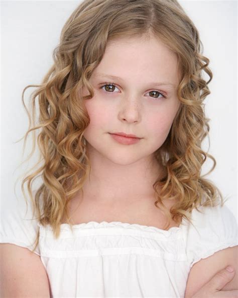 Emily Alyn Lind Facts Bio Age Personal Life Famous Birthdays