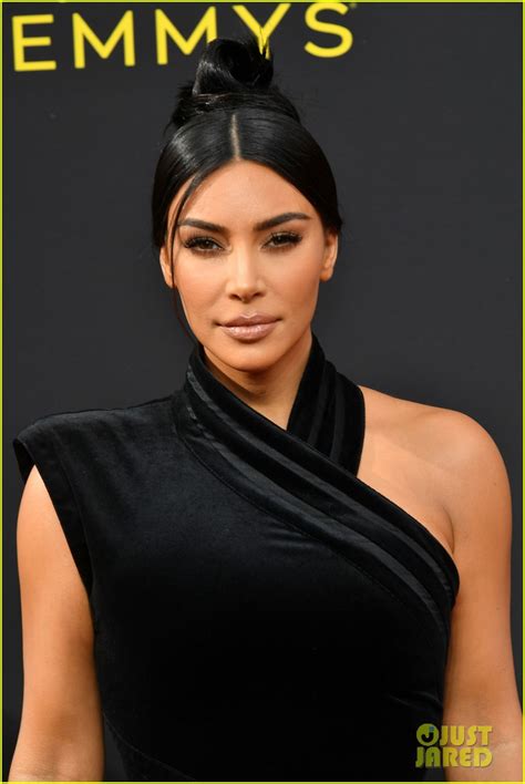 Photo Kim Kardashian Steps Out For 2019 Creative Arts Emmys 08 Photo