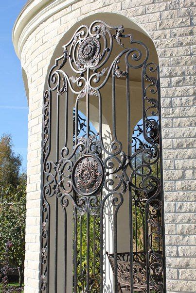 Pin By 以蓝 On Cửa đi Wrought Iron Front Door Grill Design Wrought