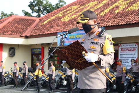 Obsesi #ferryirawan #stroke ferry irawan mendapat simpati netizen setelah menemani sang istri yang terkena stroke dan harus. JAJARAN POLRES BLORA JALANI ROTASI | BLORANEWS