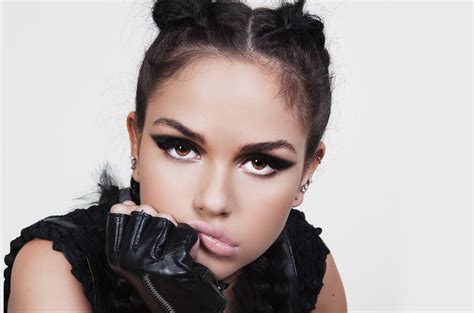 Maggie Lindemann Interview On New Single And Pat Mcgrath Beauty