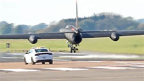 Watch This U 2 Spy Plane Make A Crazy Landing Without Its Flaps Or