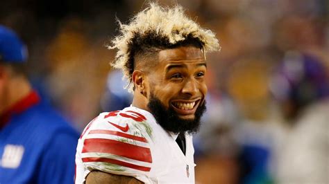 Watch Odell Beckham Jr Turn Heads With One Handed Catch During